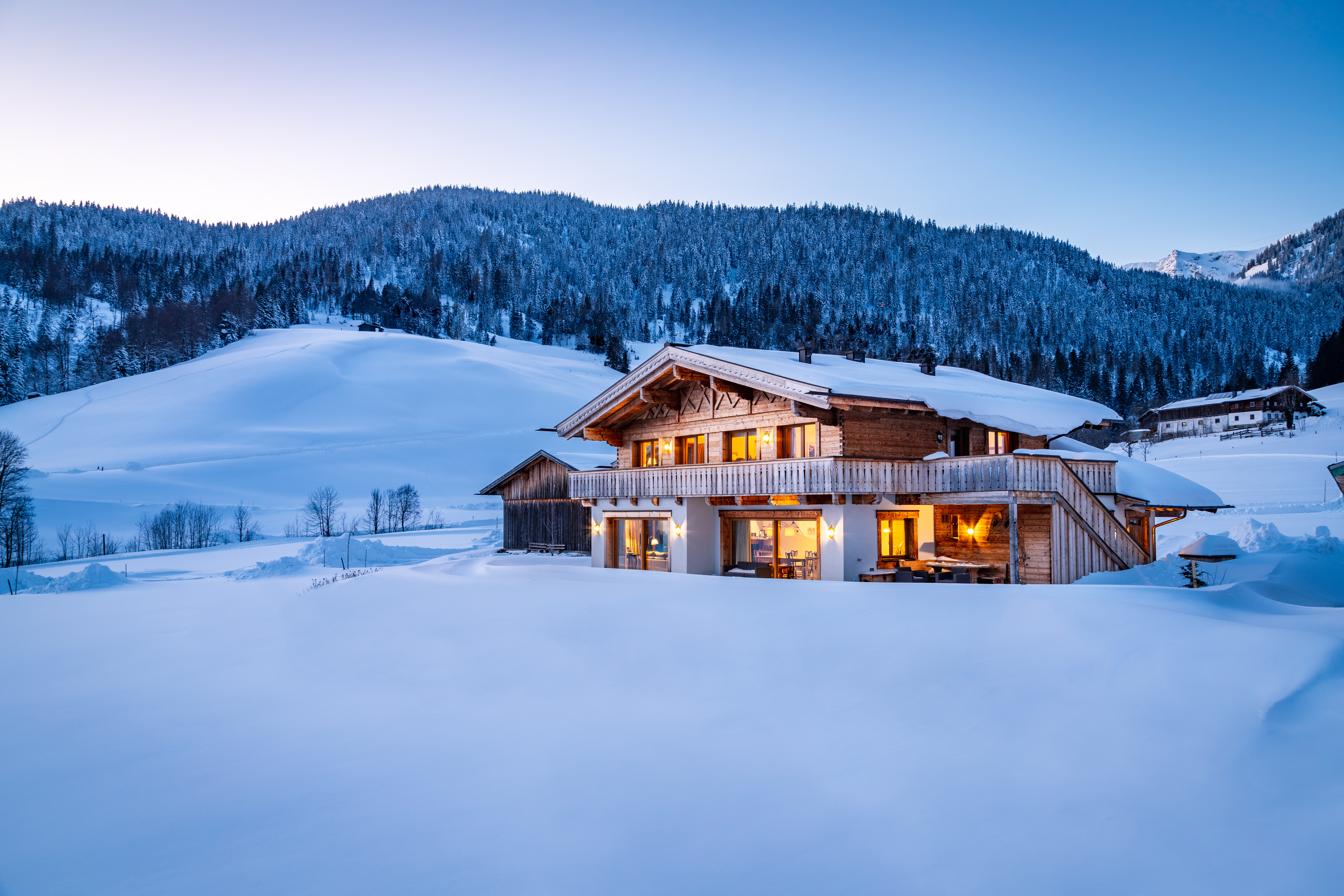 Snowy Cabin Photography Project